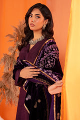 Purple Embroidered Velvet Ladies Shawl From Sohaye By Diners Purple Embroidered Velvet Ladies Shawl From Sohaye By Diners