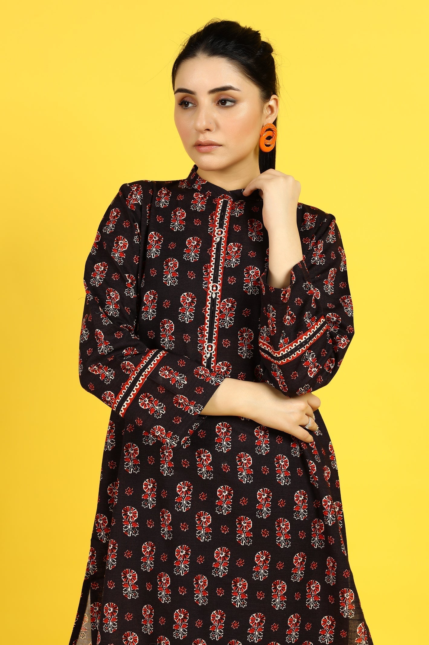 2PC Khaddar Brown Stitched Suit From Sohaye By Diners