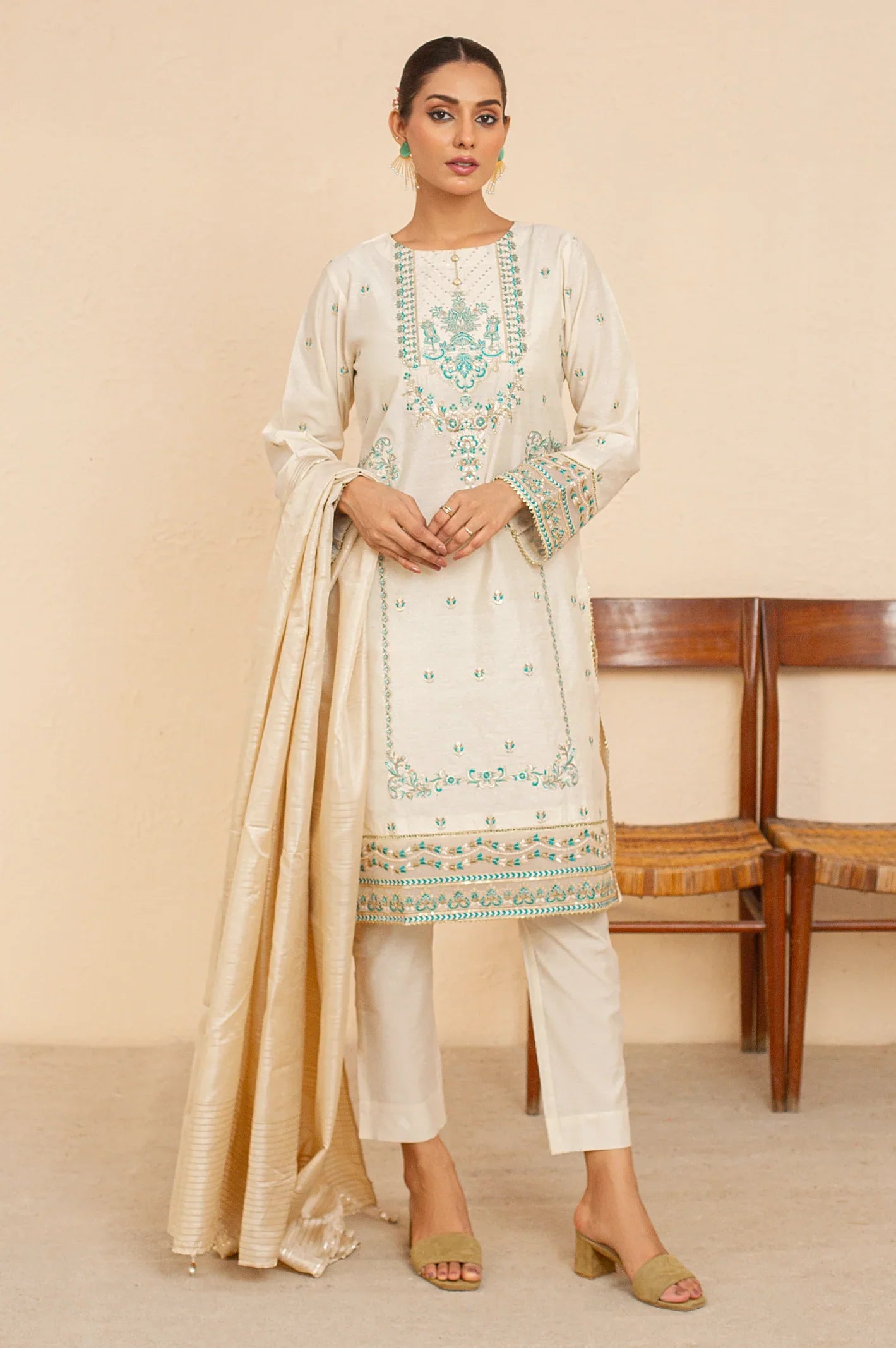 3PC Embroidered Suit - Diners