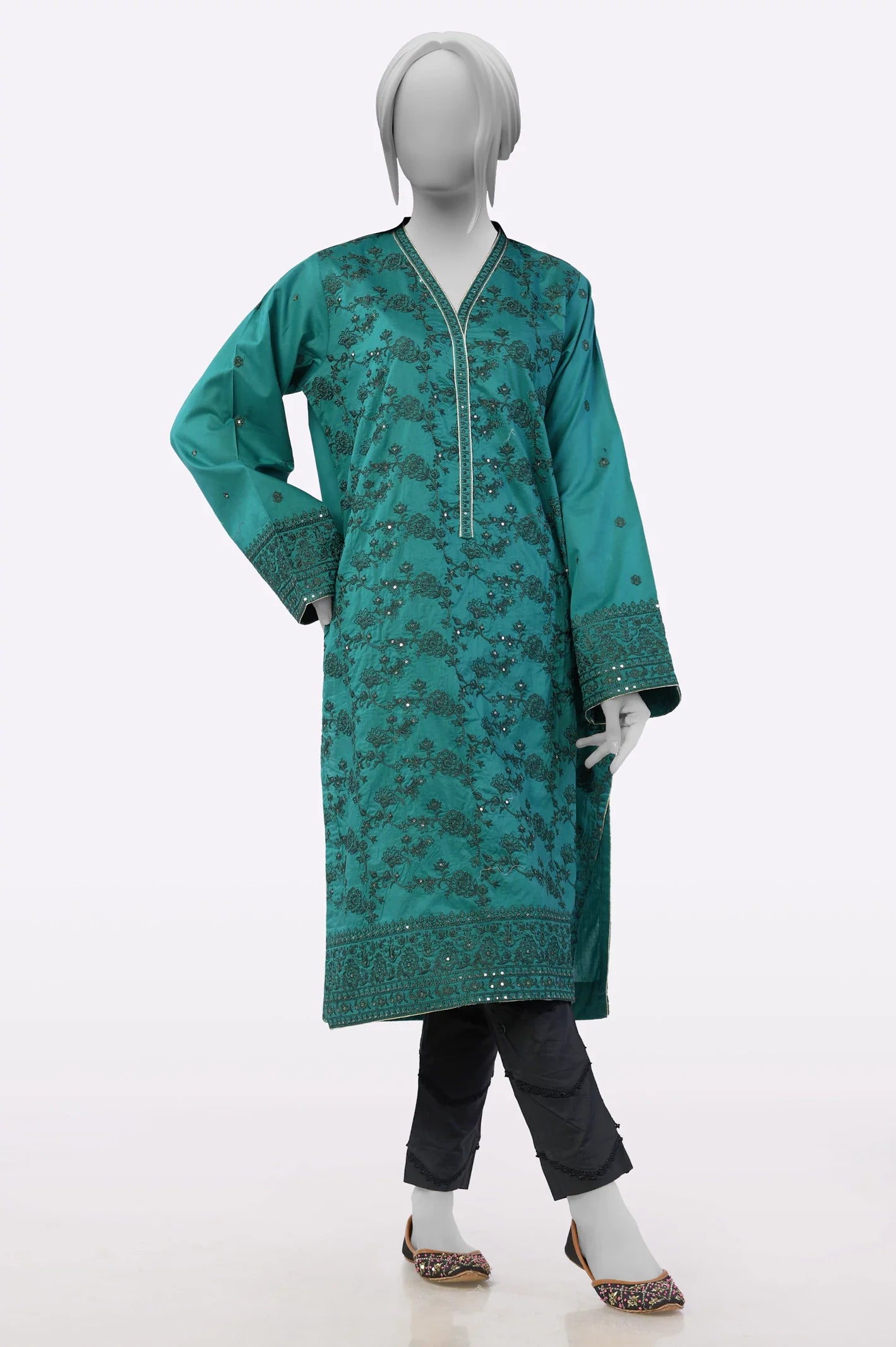 Green Embroidered Kurti From Sohaye By Diners