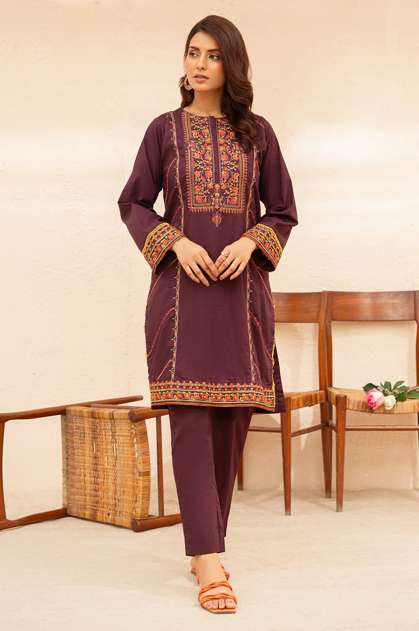 2PC Embroidered Suit - Diners