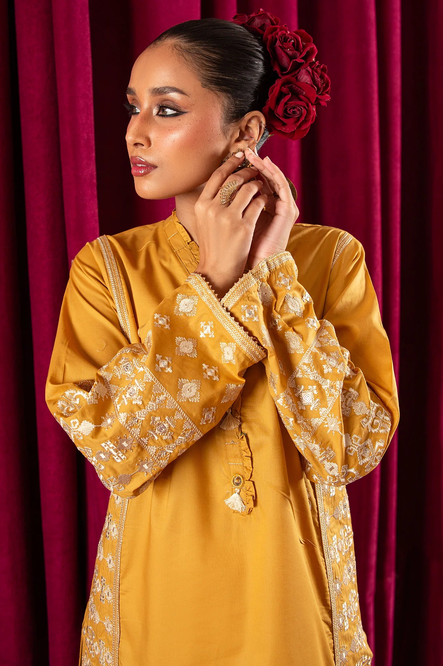 Cambric Embroidered Kurti - Diners