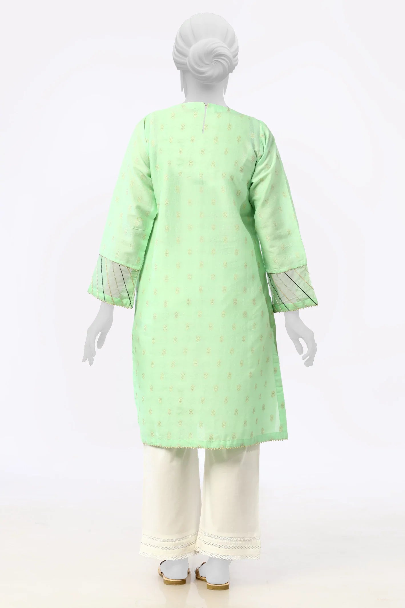 Green Embroidered Kurti From Sohaye By Diners