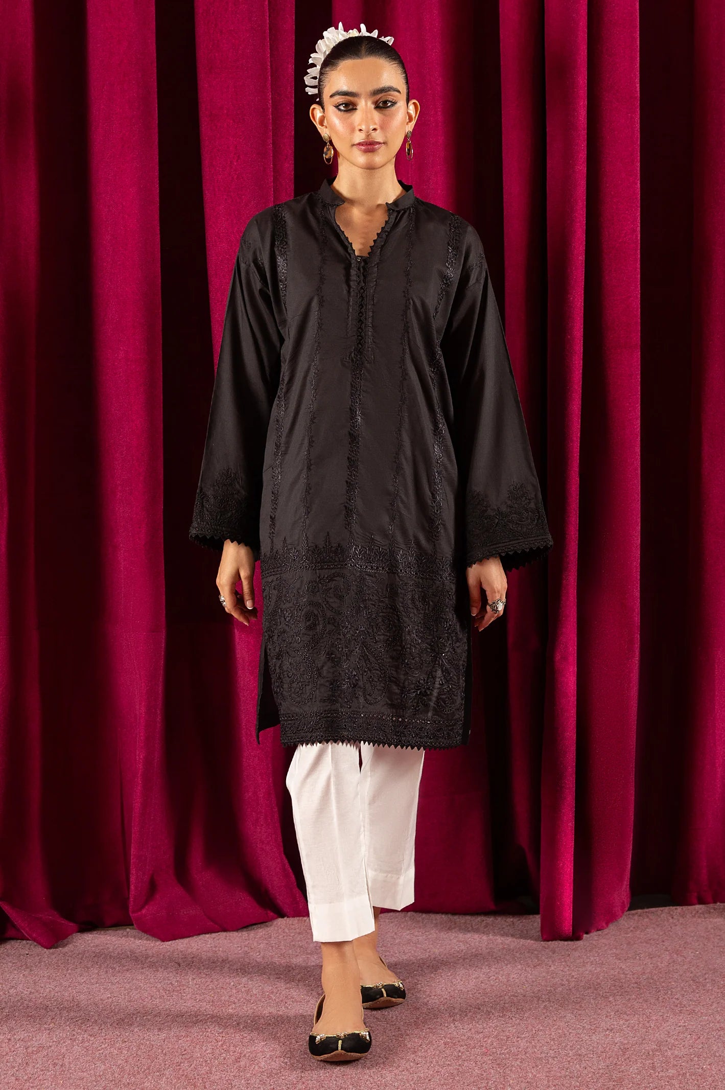 Black Embroidered Kurti - Diners