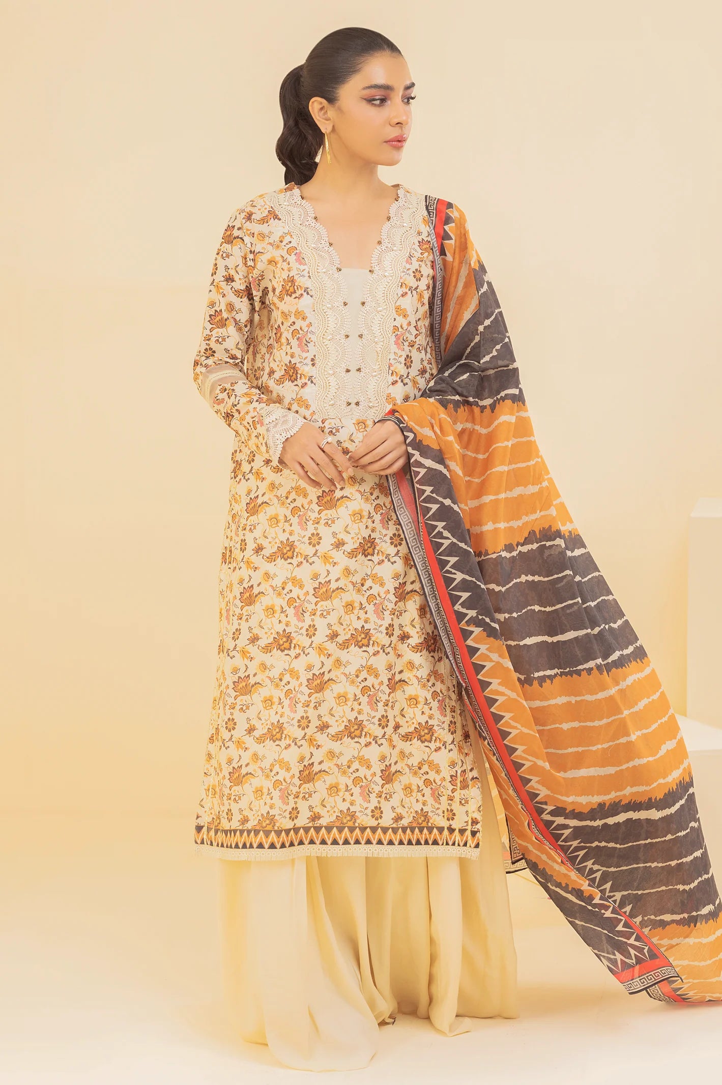 3PC Unstitched Lawn Printed Suit - Diners