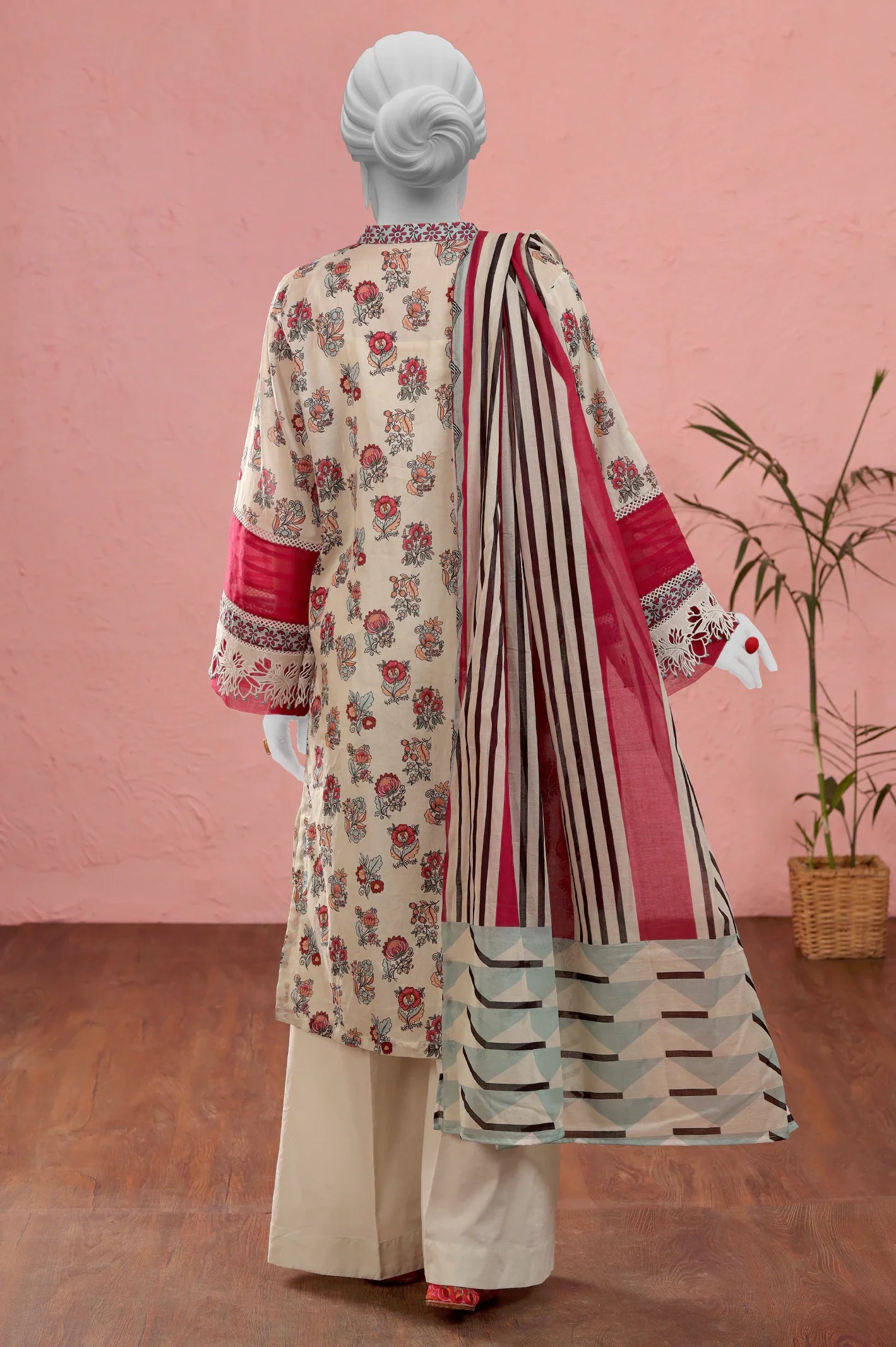 Cream Printed Unstitched Kurti With Dupatta From Sohaye By Diners