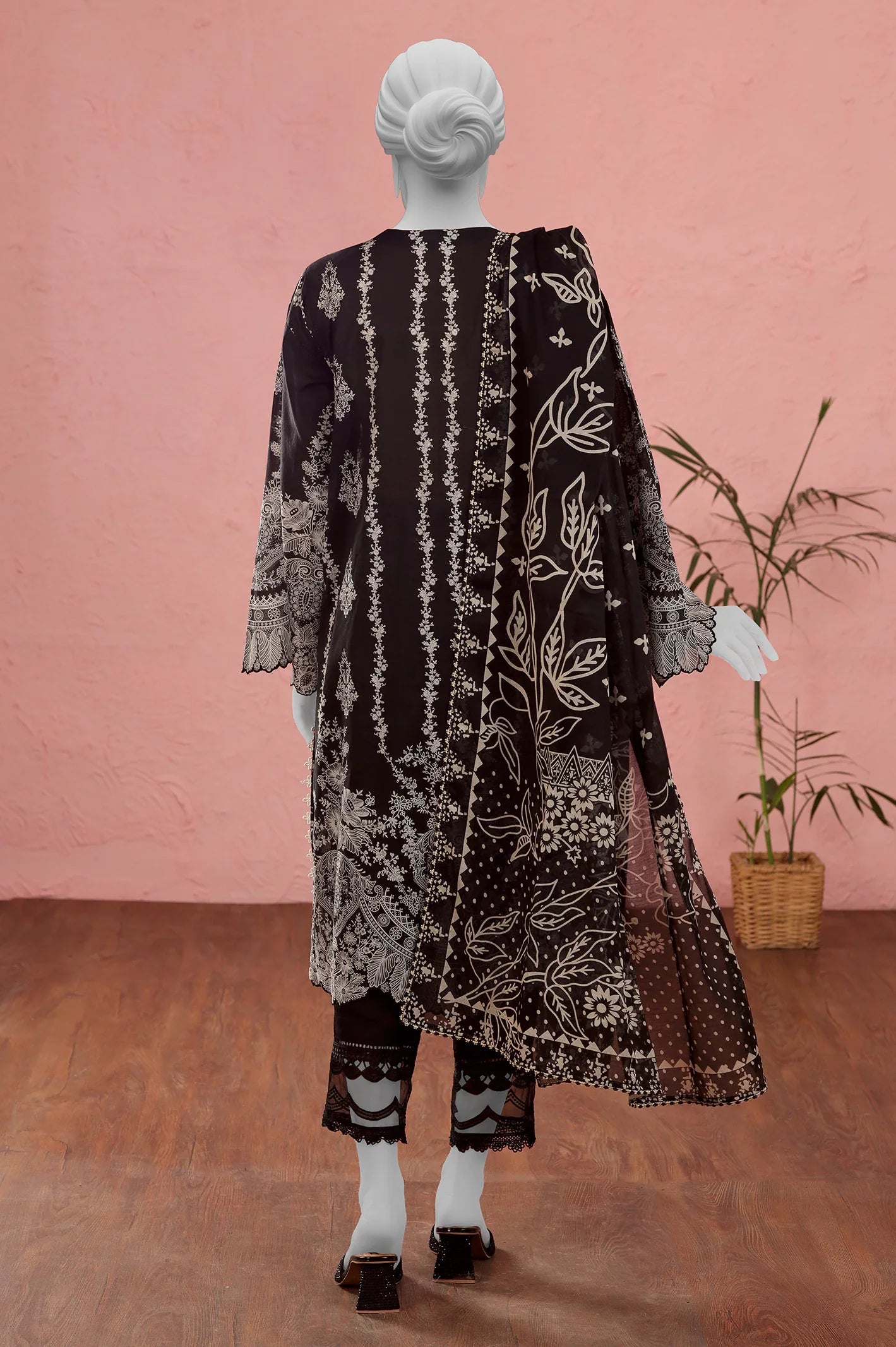 Black & White Printed Unstitched 2PC From Sohaye By Diners