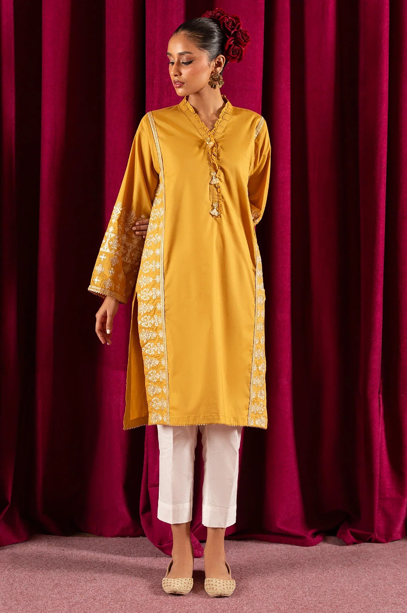 Cambric Embroidered Kurti - Diners