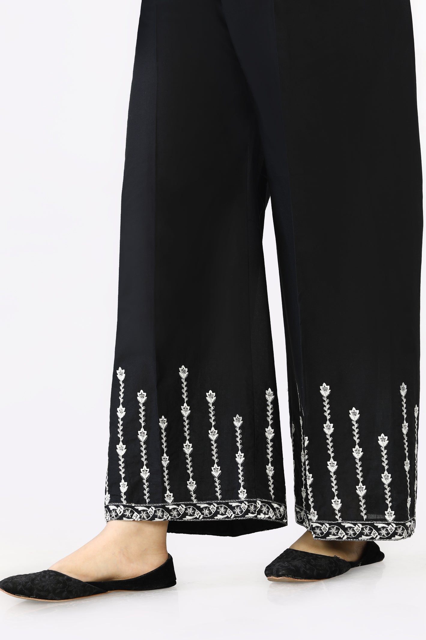 Black Cambric Trouser From Sohaye By Diners