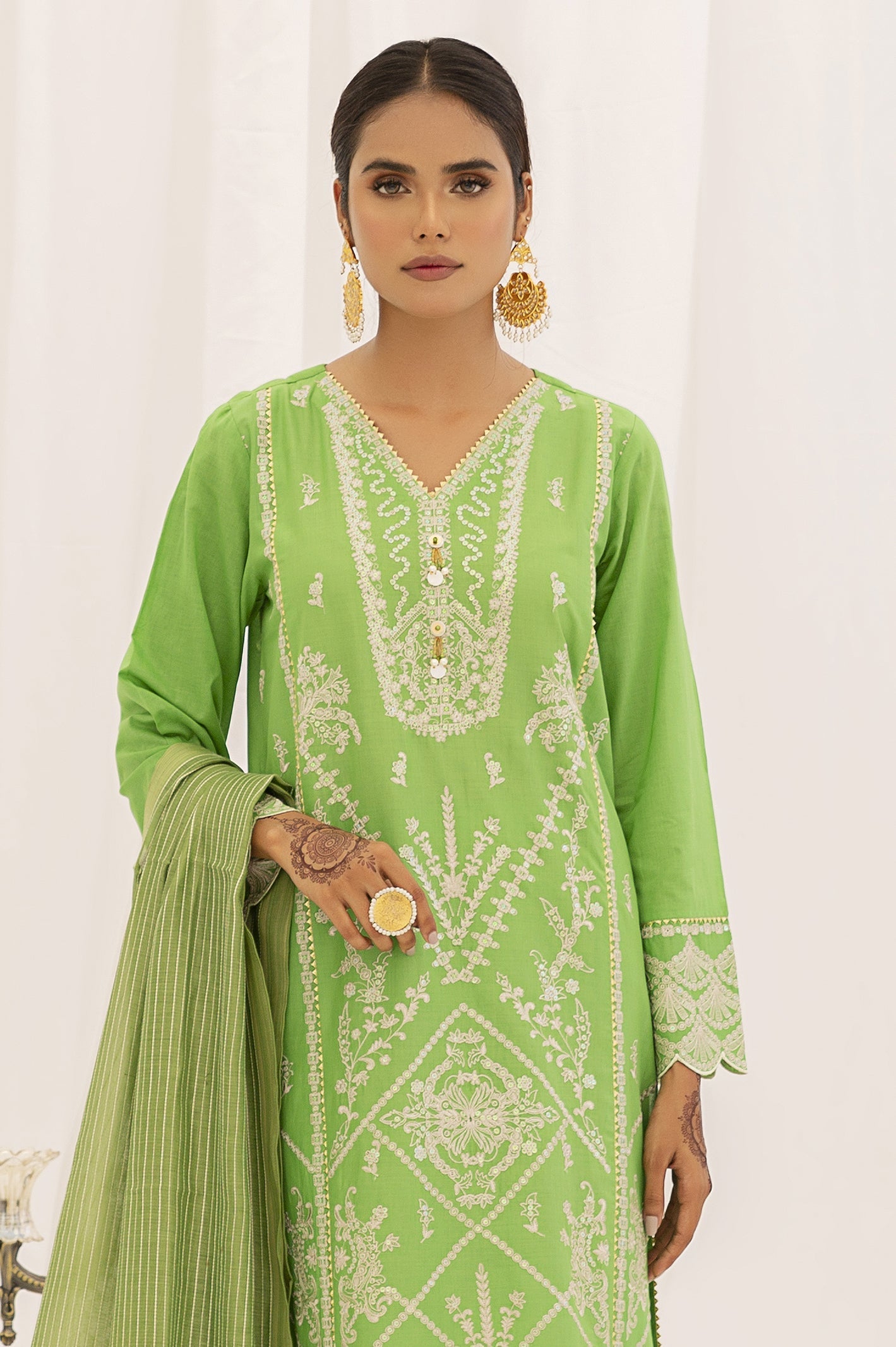 Green Cambric 3PC Unstitched Embroidered Suit