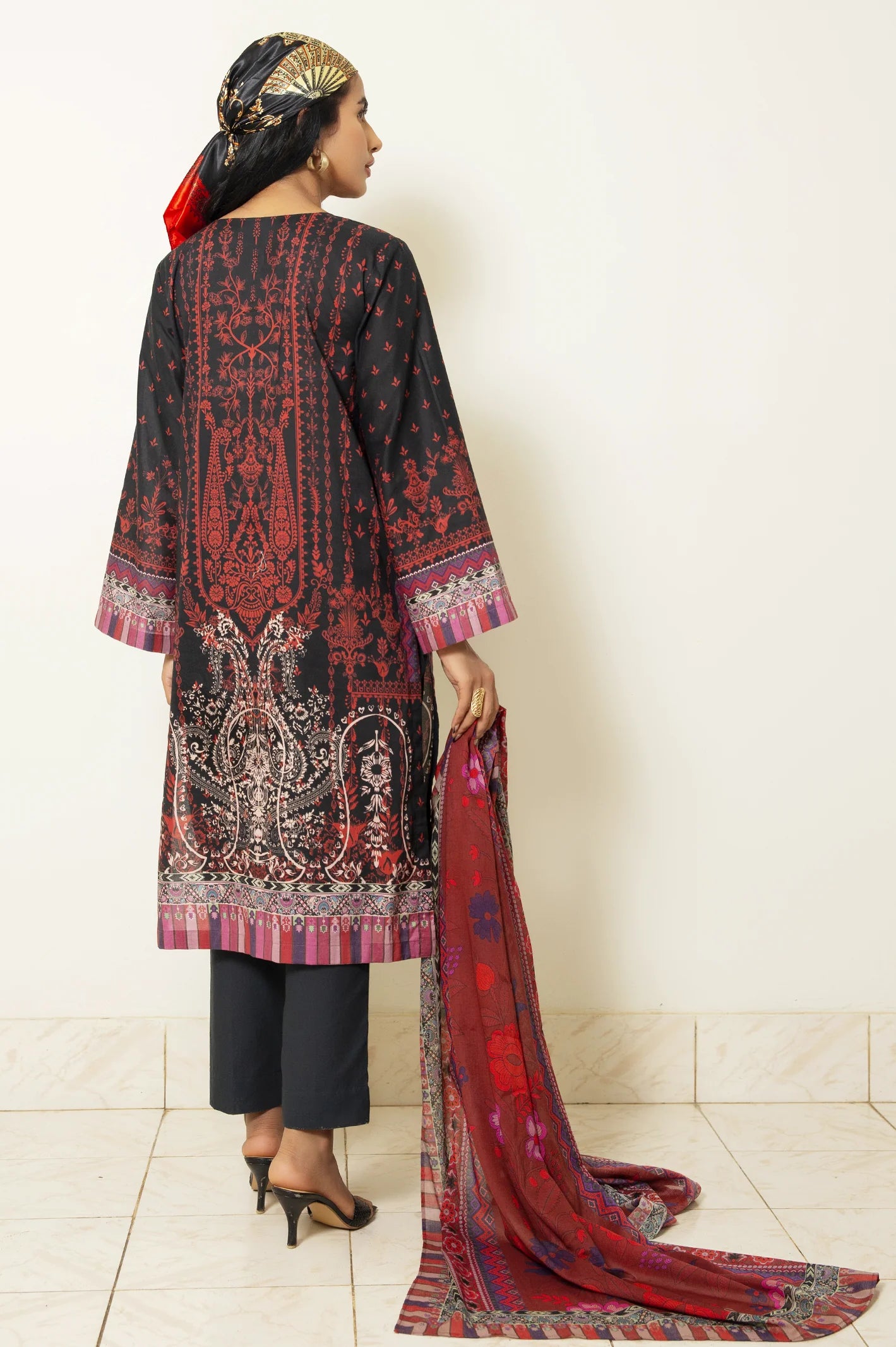 3PC Unstitched Cambric Printed Suit - Diners