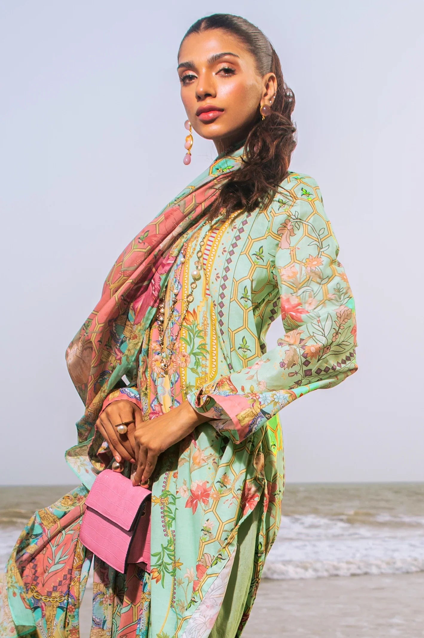 3PC Unstitched Printed Cambric Suit Soyhaye
