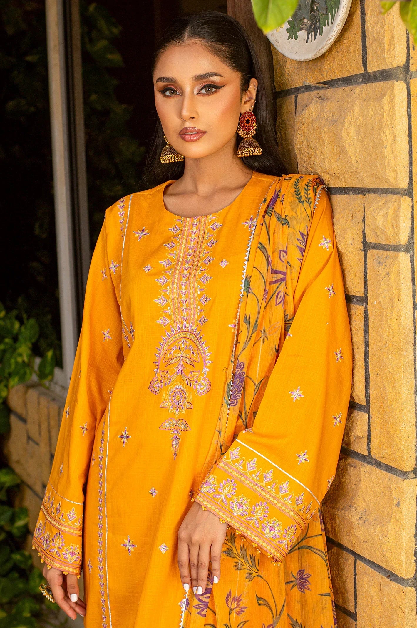 3PC Unstitched Embroidered Crosshatch Suit