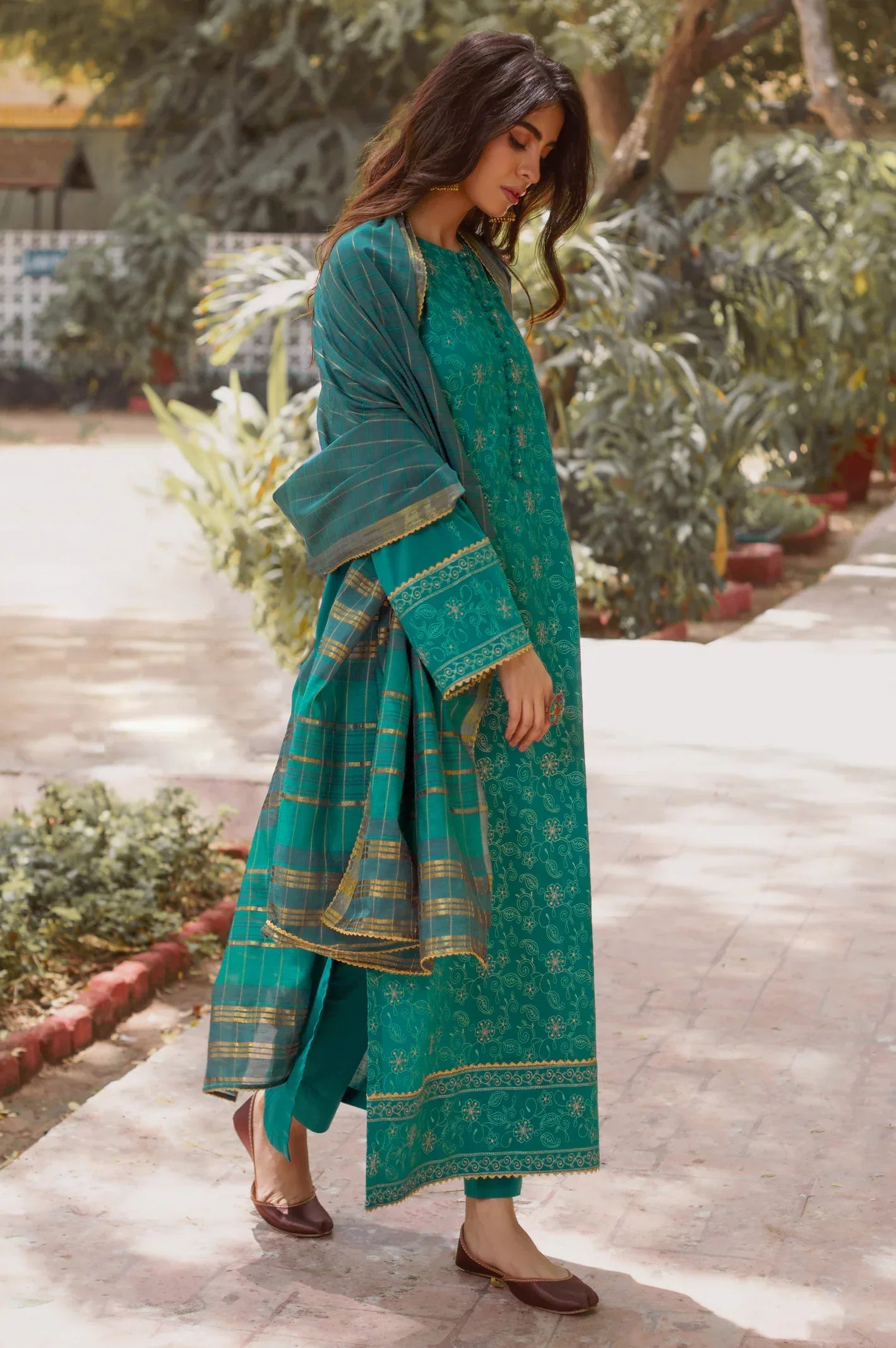 3PC Embroidered Unstitched Green Cambric Suit
