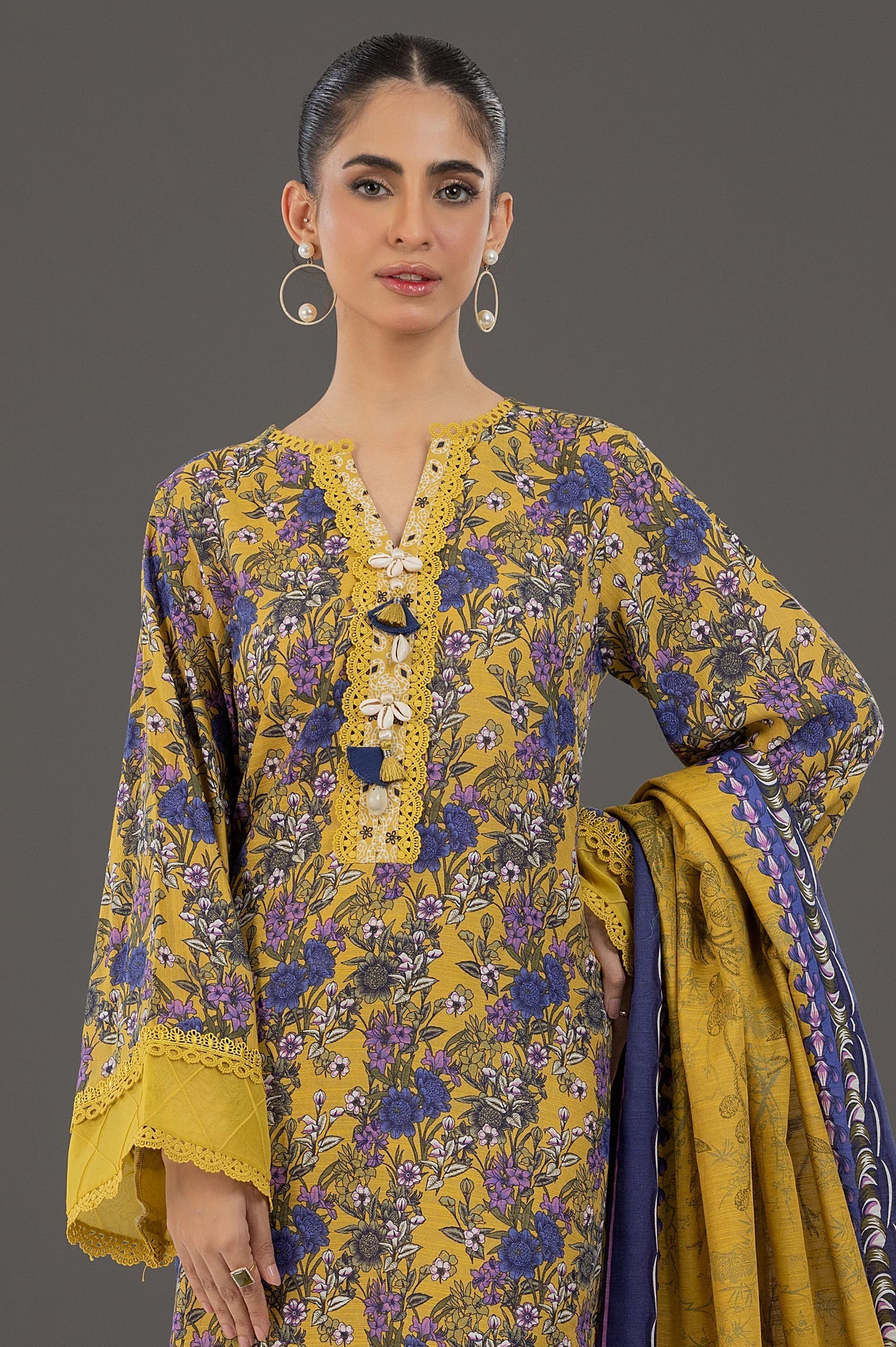 Khaddar Printed 3PC Unstitched Suit From Sohaye By Diners