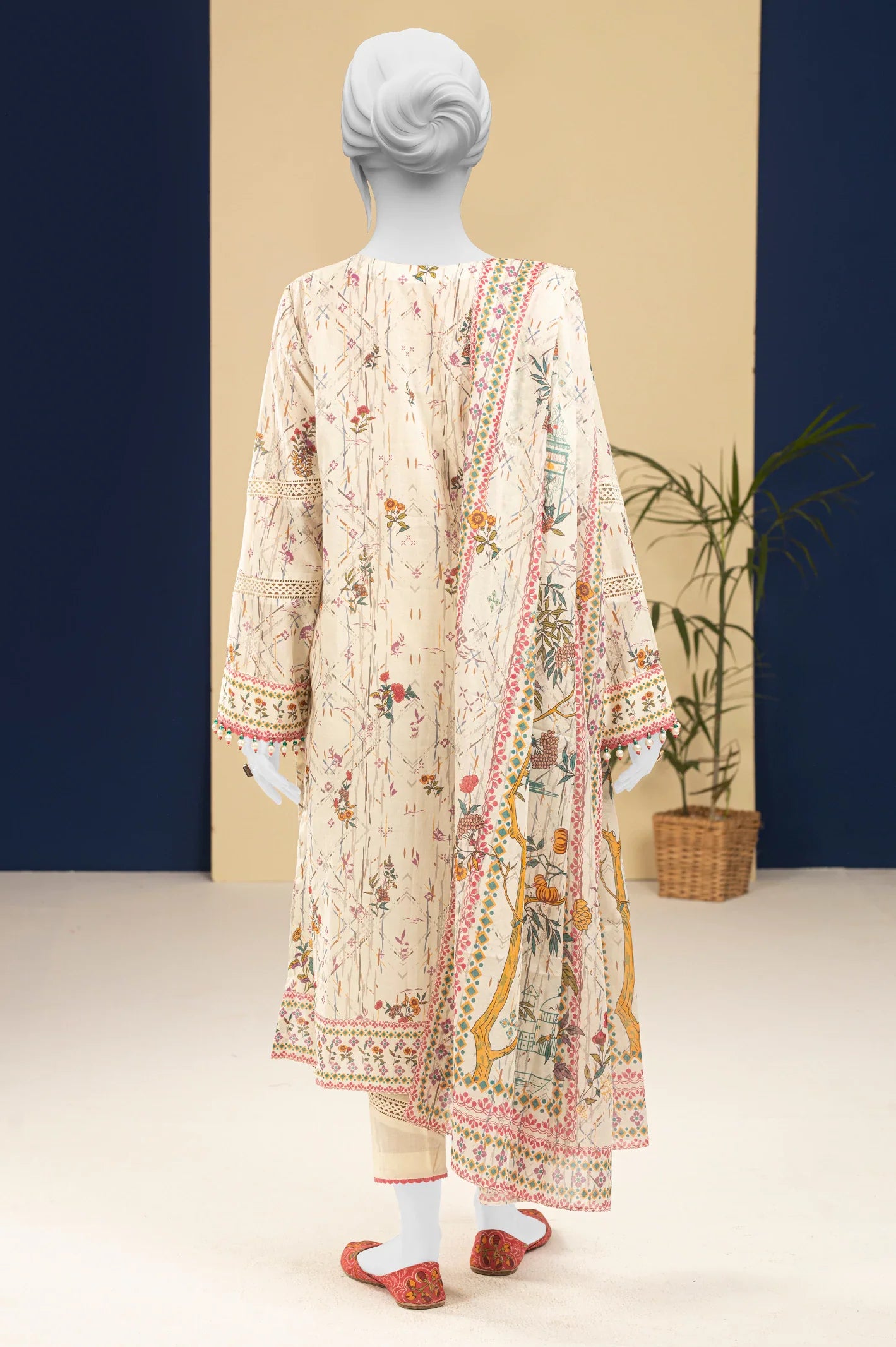 Lawn Cream Printed 3PC Unstitched From Sohaye By Diners