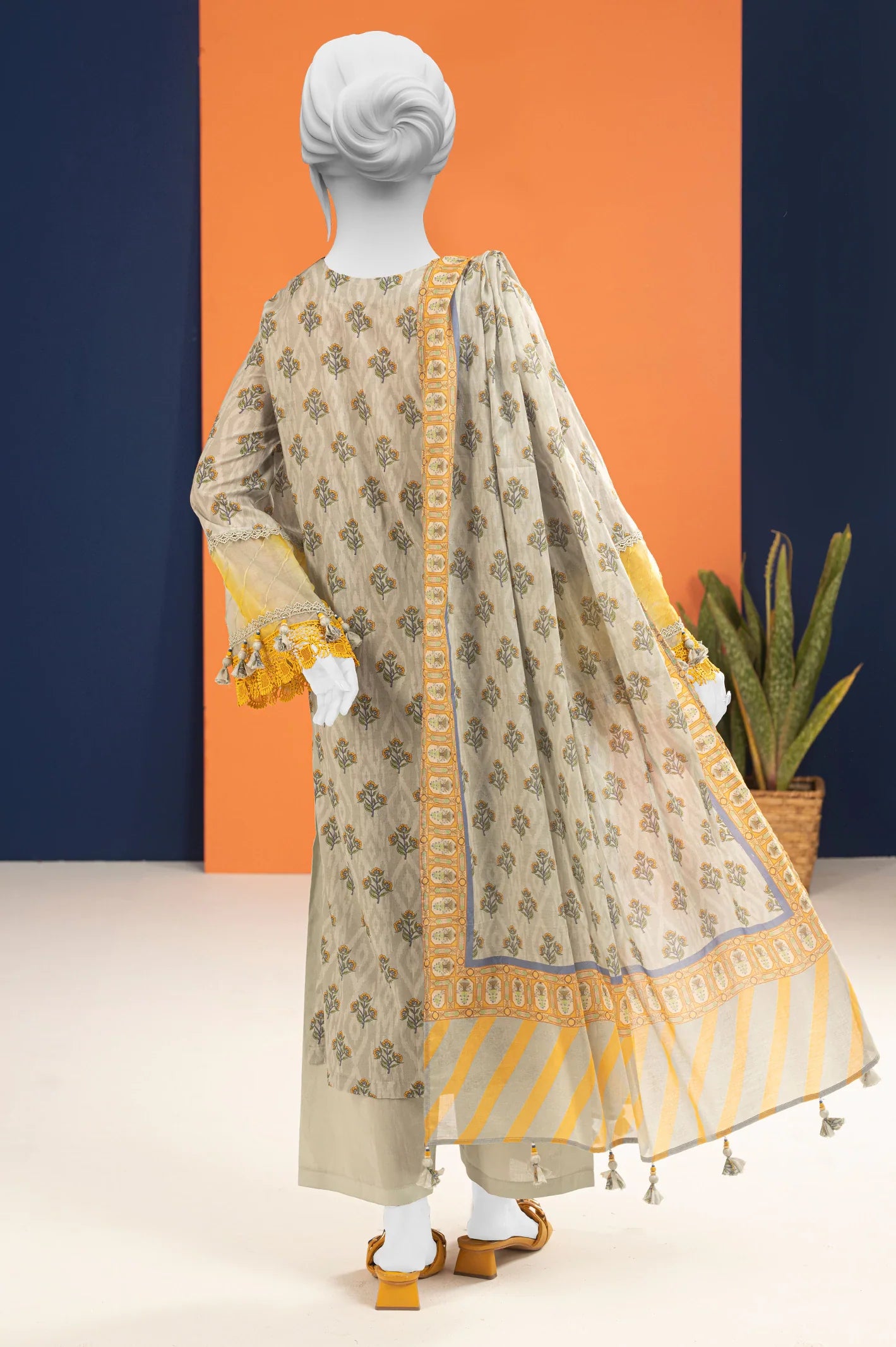 Lawn Grey Printed 3PC Unstitched From Sohaye By Diners