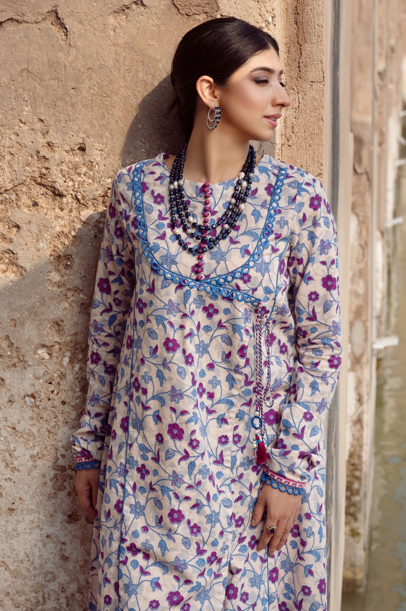 Women 2PC Unstitched Printed Khaddar Suit